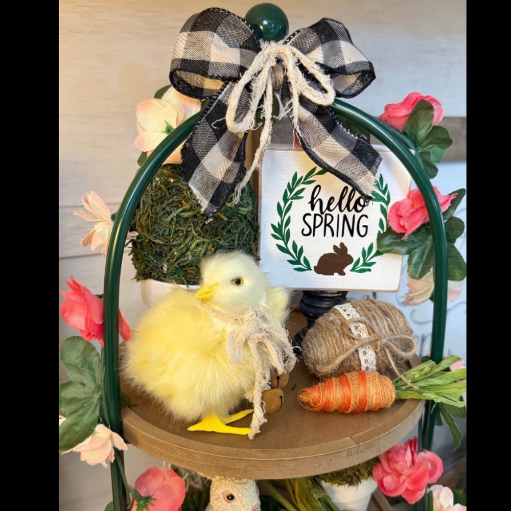 Three Tiered Spring Display - Picture 4 of 4